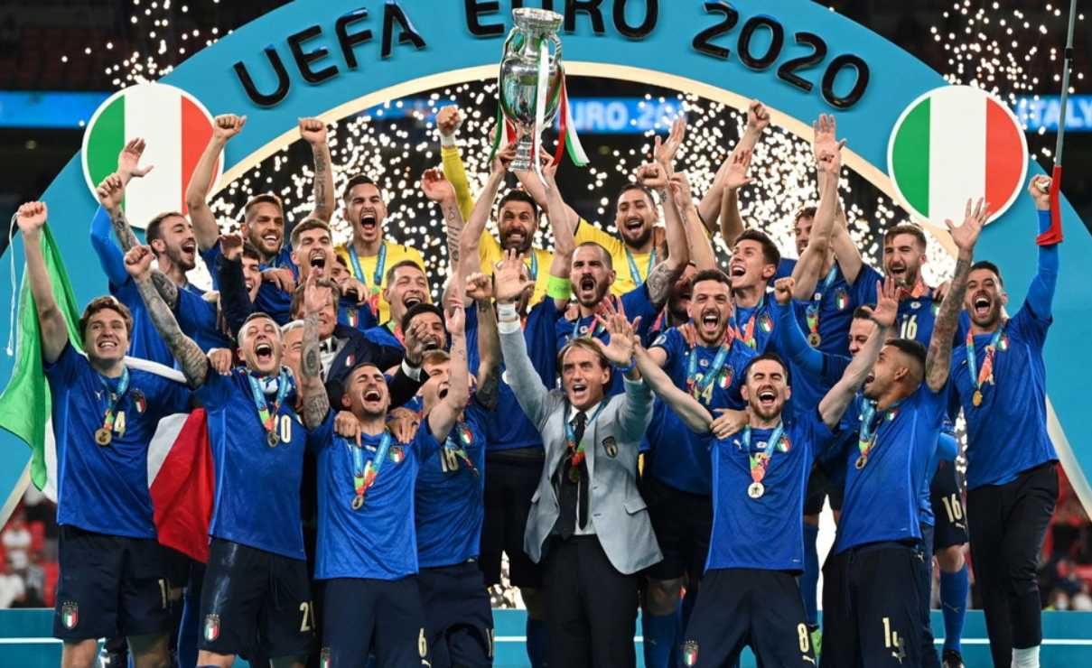 Globe Soccer Awards 2021, Dubai si tinge d’azzurro: Italia Nazionale dell’anno
